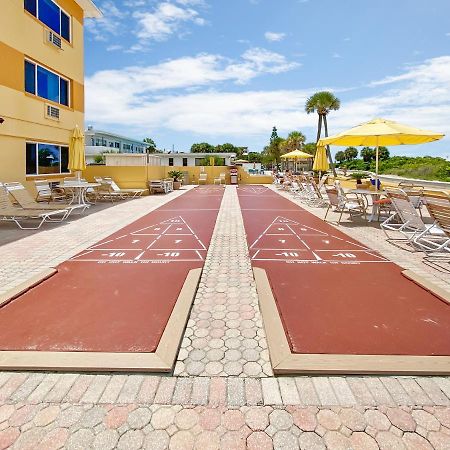 Page Terrace Beachfront Hotel เซนต์พีทบีช ภายนอก รูปภาพ