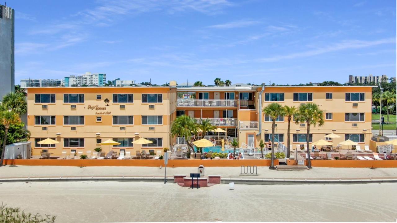 Page Terrace Beachfront Hotel เซนต์พีทบีช ภายนอก รูปภาพ