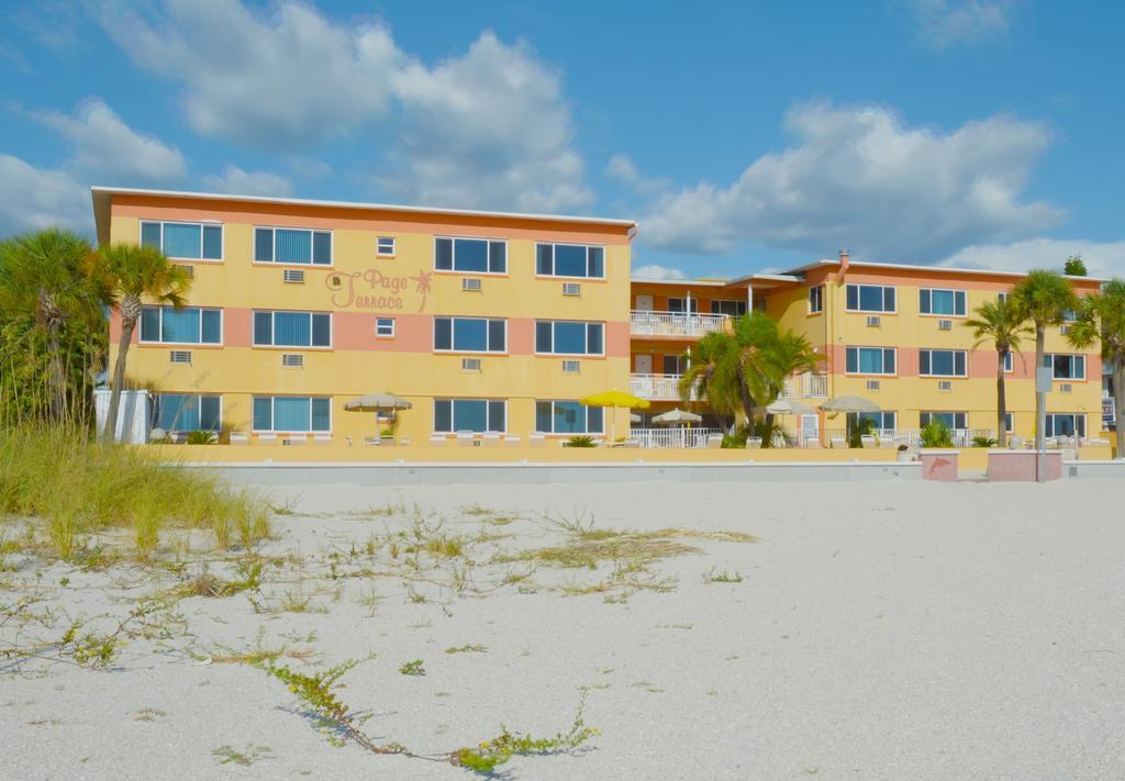 Page Terrace Beachfront Hotel เซนต์พีทบีช ภายนอก รูปภาพ